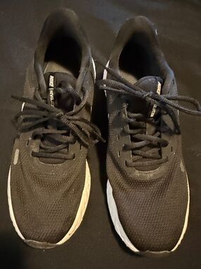 Nike Men’s Black Athletic Running Shoes